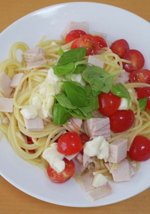 簡単！冷製パスタ　カプレーゼのパスタ　-レシピのメイン写真