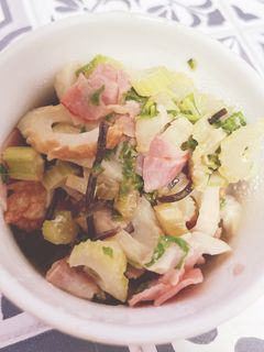 セロリとちくわとベーコンの塩昆布マヨ炒め-レシピのメイン写真