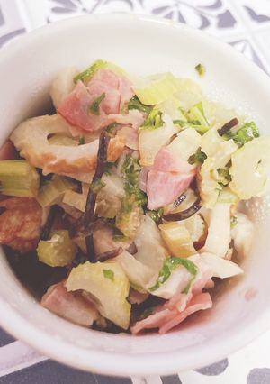 セロリとちくわとベーコンの塩昆布マヨ炒め-レシピのメイン写真