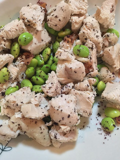 鶏むね肉と枝豆の「ゆかり」梅和え-レシピのメイン写真