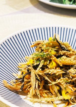 ごぼうのひじきのナッツサラダ-レシピのメイン写真