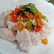 蒸し鶏のとろろ昆布ときざみ野菜がけ