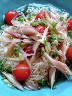 茗荷とミニトマトの素麺オリーブオイルがけ-レシピのメイン写真