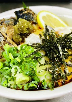 我が家の丼・サバととろろ丼-レシピのメイン写真