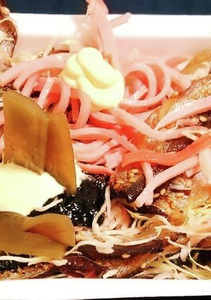 鯵味醂干キャベツカニかま茎若布ハムマヨ-レシピのメイン写真