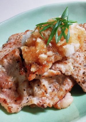 豚肩ロースにんにくソテーおろしポン酢のせ-レシピのメイン写真
