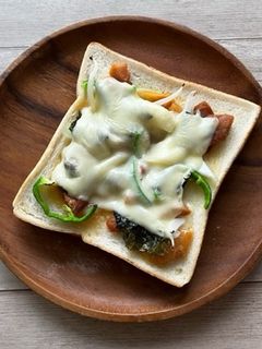 【朝食】やきとり照焼トースト-レシピのメイン写真