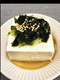 ごま油香るワカメと胡瓜の白だし冷奴-レシピのメイン写真