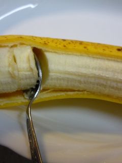 バナナはスプーンで切ると楽チン♪-レシピのメイン写真