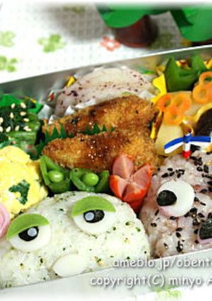 ガチャピン＆ムック弁当：キャラ弁-レシピのメイン写真