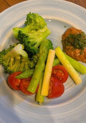 アンチョビ味噌マヨネーズで食べる野菜たち-レシピのメイン写真