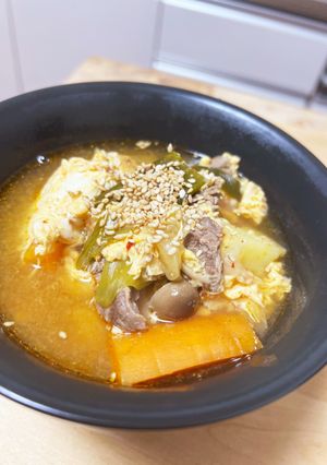 野菜とトロトロ牛すじ☆ピリ辛チゲスープ-レシピのメイン写真