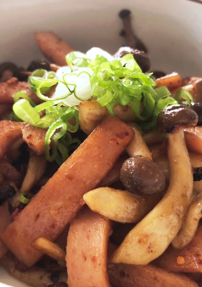 簡単☆スパムとしめじの炒め物-レシピのメイン写真