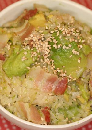 アボカドとベーコンの★簡単★炊き込みご飯-レシピのメイン写真