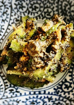 おつまみ☆ゴーヤとツナの黒胡麻味噌炒め-レシピのメイン写真