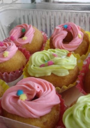 大人気のデコレーションカップケーキ♪-レシピのメイン写真