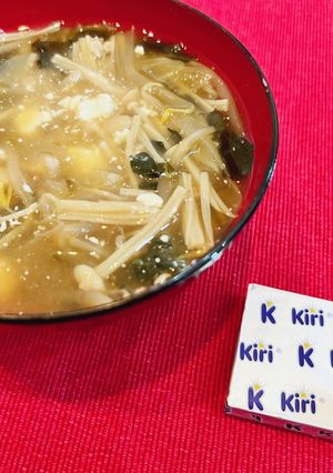 味変！いつもの味噌汁にクリームチーズ-レシピのメイン写真