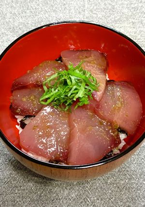 ブリの漬け丼-レシピのメイン写真
