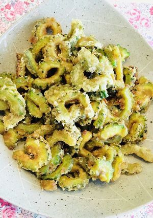 苦味を抑えた、カレー風味のゴーヤの唐揚げ-レシピのメイン写真