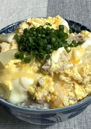 ちょっと大人の 鶏だし塩親子丼-レシピのメイン写真