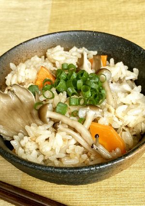 秋の味覚！きのこの炊き込みご飯-レシピのメイン写真