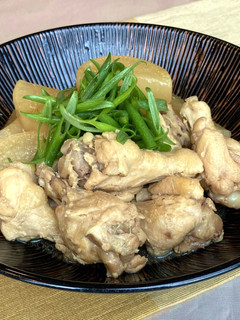 簡単!鶏手羽元と大根の煮物-レシピのメイン写真