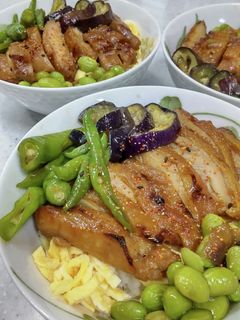 夏野菜と鶏の照り焼き丼-レシピのメイン写真