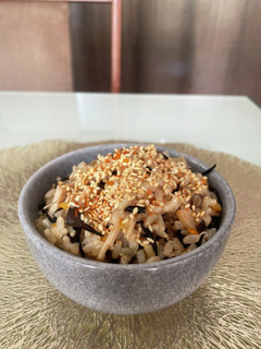 ルクルーゼで♡キノコの玄米炊き込みご飯-レシピのメイン写真