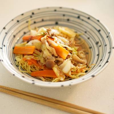 【余った野菜で簡単】あんかけかた焼きそば