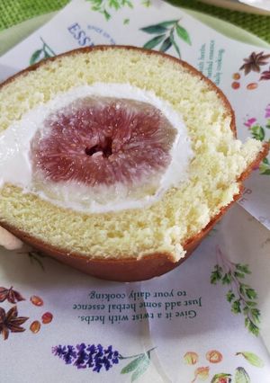旬を味わう！いちじくのロールケーキ♪-レシピのメイン写真