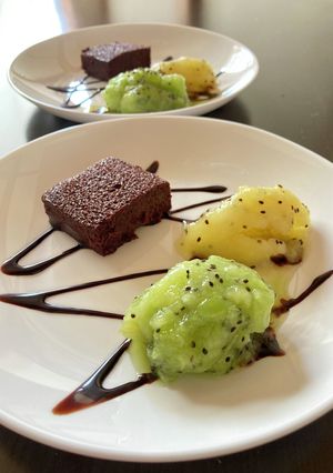 キウイのシャーベット〜チョコケーキ添え〜-レシピのメイン写真