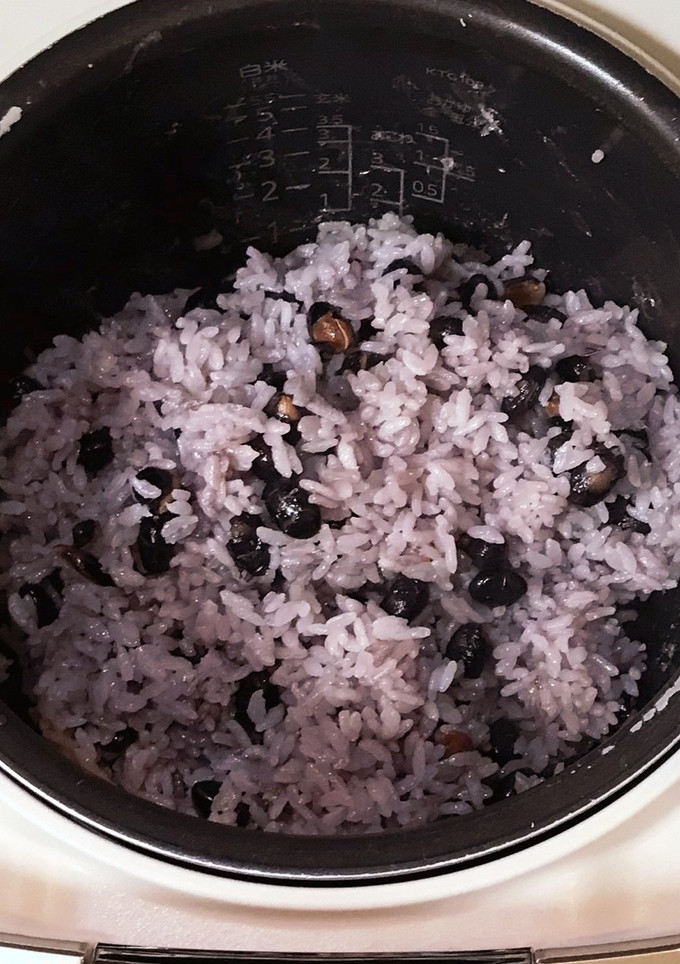 炒り黒豆で簡単☆黒豆ごはん-レシピのメイン写真