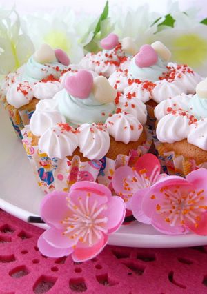 バレンタインにもどうぞ!デコカップケーキ-レシピのメイン写真