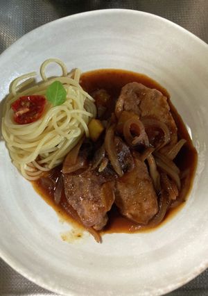 ヘルシーな豚ヒレ肉の赤ワイン煮込み-レシピのメイン写真