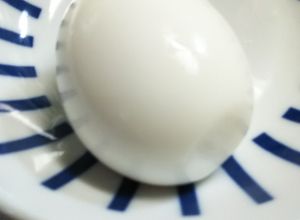 ツルツルゆで卵（画鋲でポチっと）-レシピのメイン写真