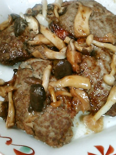 志麻さんの「デュクセル」でキノコバーグ-レシピのメイン写真