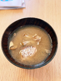 鯖の水煮缶と舞茸のお味噌汁-レシピのメイン写真