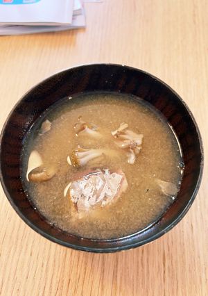 鯖の水煮缶と舞茸のお味噌汁-レシピのメイン写真