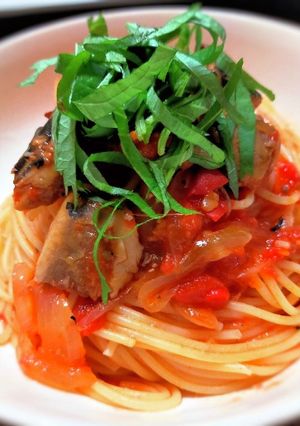 簡単！イワシの醤油煮缶トマトソースパスタ-レシピのメイン写真