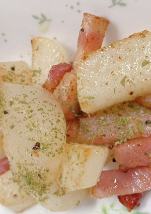 美味しい大根とベーコンの炒め物♡超簡単！-レシピのメイン写真