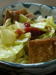 春キャベツとお揚げのさっぱり梅煮-レシピのメイン写真