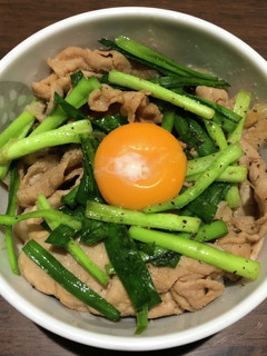 我が家の丼 ガッツリ【スタミナ丼】-レシピのメイン写真