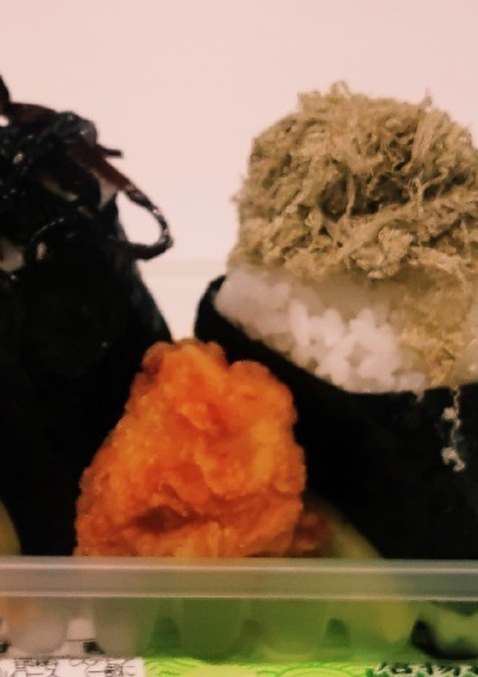海苔巻おにぎり&とろろごま昆布ゆで玉唐揚-レシピのメイン写真