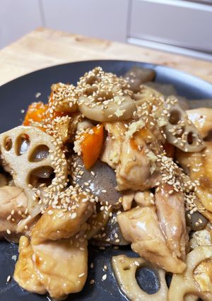 甘くてこってり☆鶏肉とレンコンきんぴら風-レシピのメイン写真