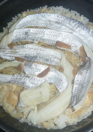 お手軽な太刀魚の炊き込みご飯-レシピのメイン写真