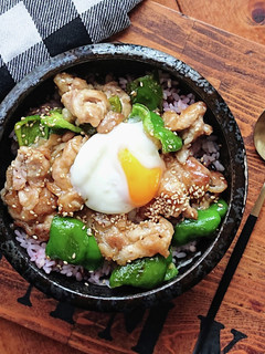 我が家の丼★こってり豚みそバター丼-レシピのメイン写真