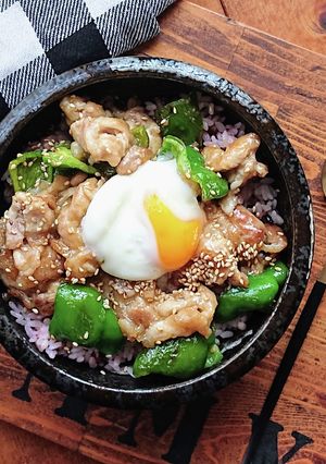 我が家の丼★こってり豚みそバター丼-レシピのメイン写真