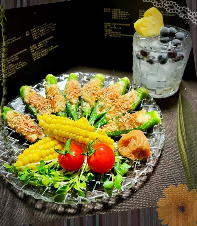 オクラが主役！オートミール入りエビ餃子♪-レシピのメイン写真