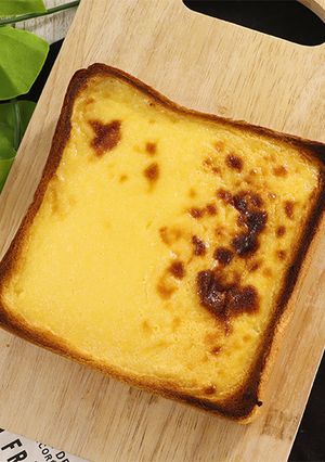 こんがり濃厚♡チーズケーキ食パン-レシピのメイン写真