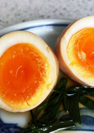 味玉メーカーで簡単 焼きネギ入煮卵-レシピのメイン写真